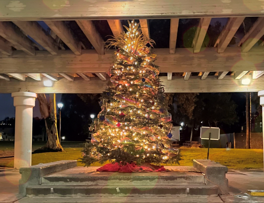 La Colonia Holiday Tree Lighting