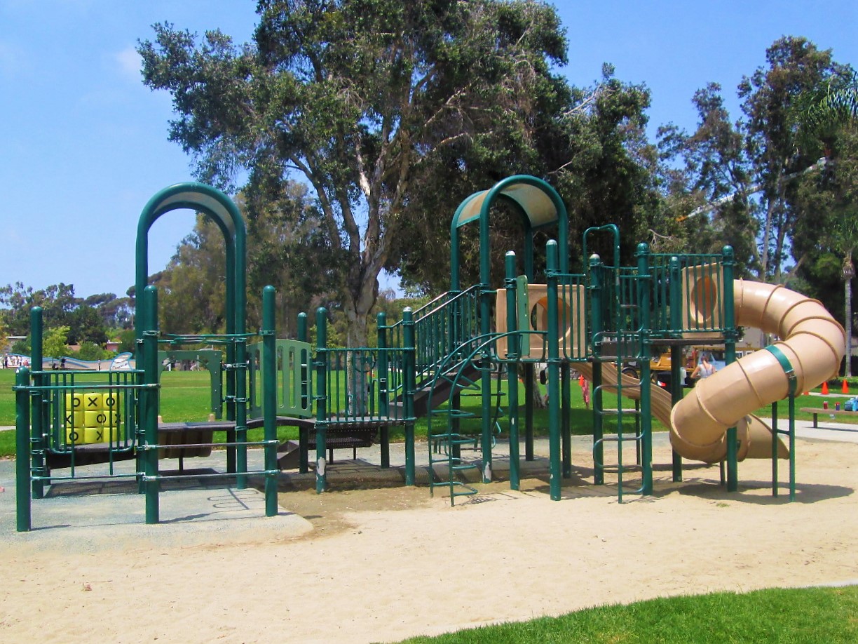 La Colonia Park Tot Lot Construction